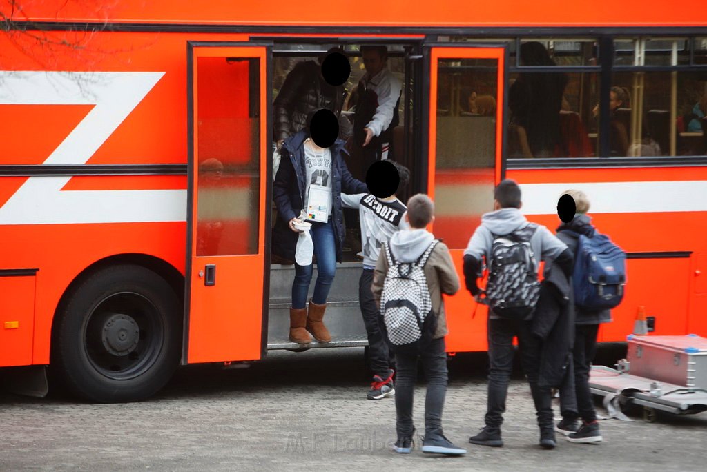 Reizgas gesprueht Schule Koeln Chorweiler Merienstr P39.JPG